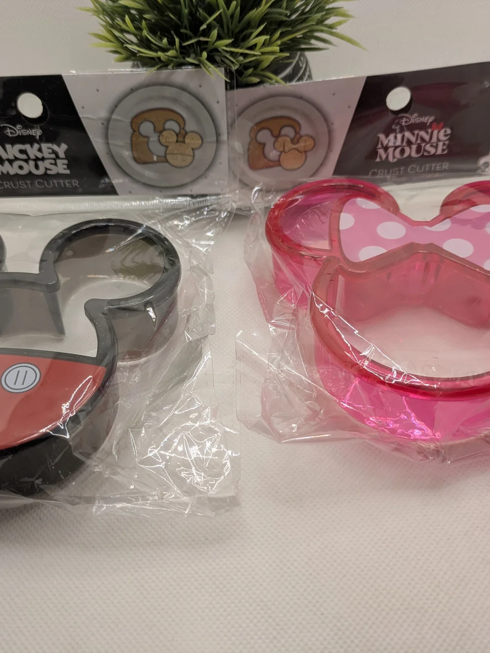 Mickey And Minnie Kids Crust Cutters